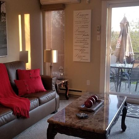 2 Bedroom Condo In Pedestrian Village By Amazing Property Rentals Mont-Tremblant Kültér fotó