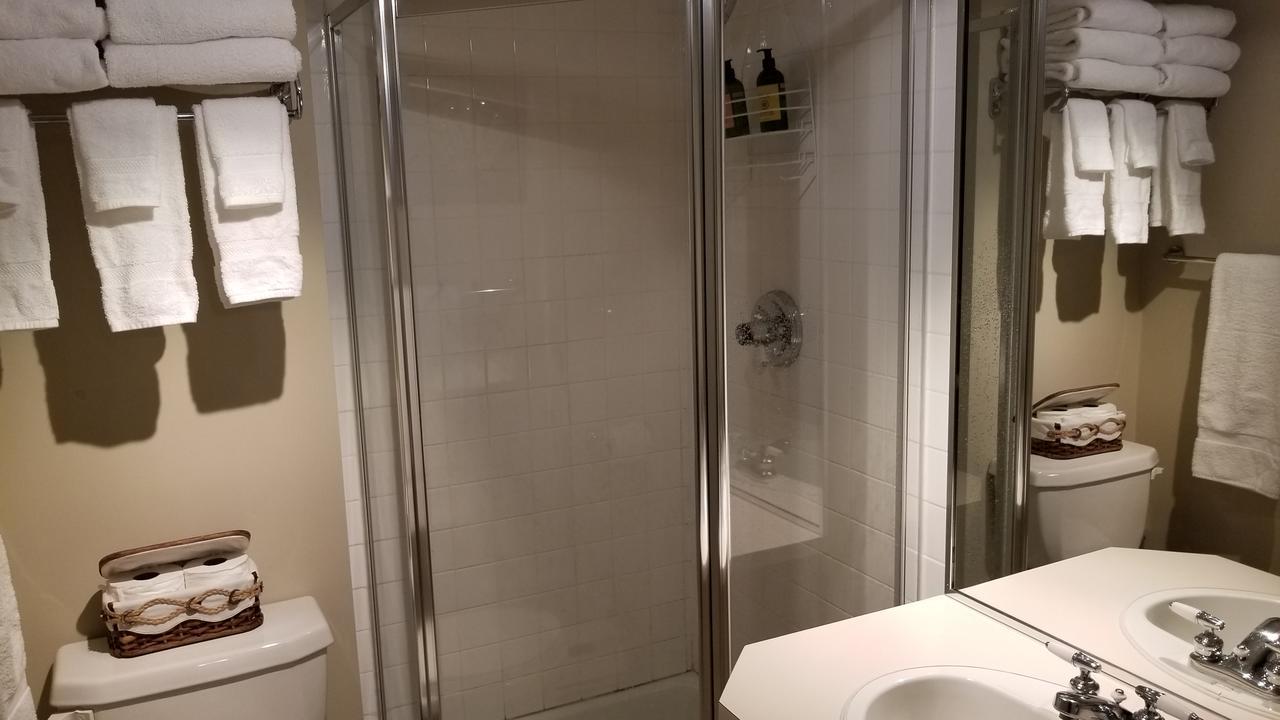 2 Bedroom Condo In Pedestrian Village By Amazing Property Rentals Mont-Tremblant Kültér fotó